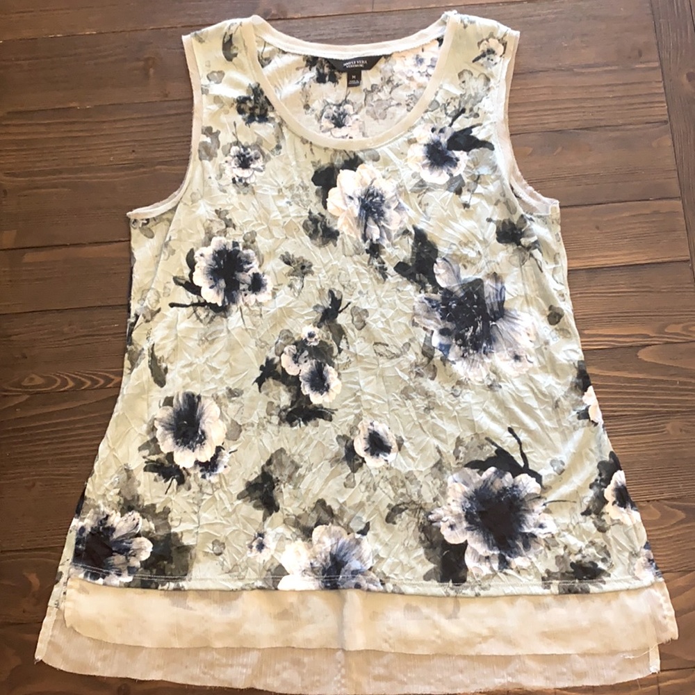 Simply Vera Dressy Tank - Size M